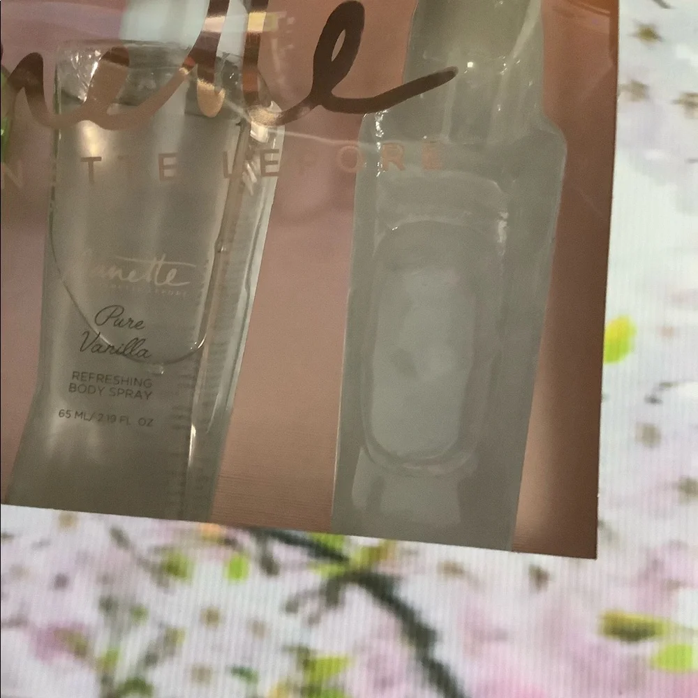 NANETTE‎ LEPORE MISTY LOVE BODY SPRAYS